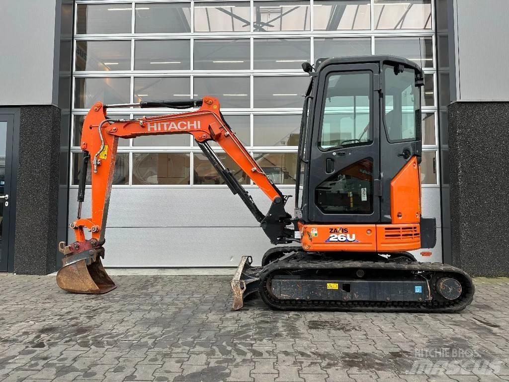 Hitachi ZX26U-6 CR Minigraafmachines < 7t