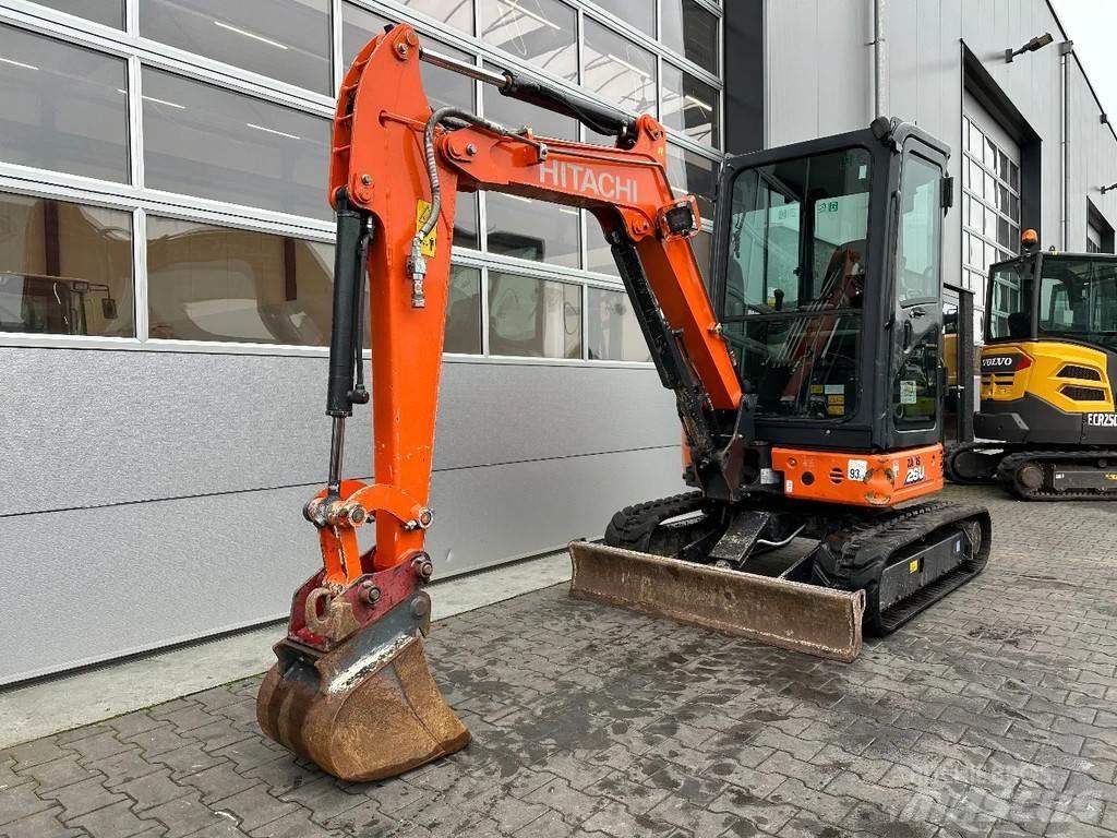 Hitachi ZX26U-6 CR Minigraafmachines < 7t