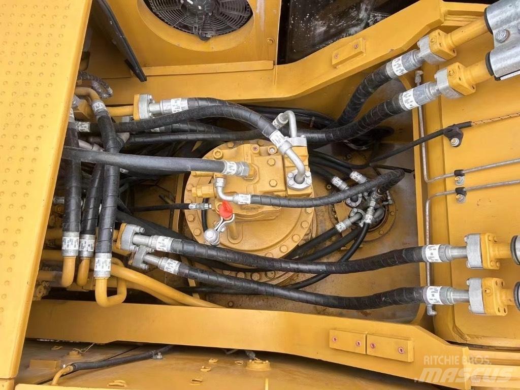 CAT 340 Rupsgraafmachines