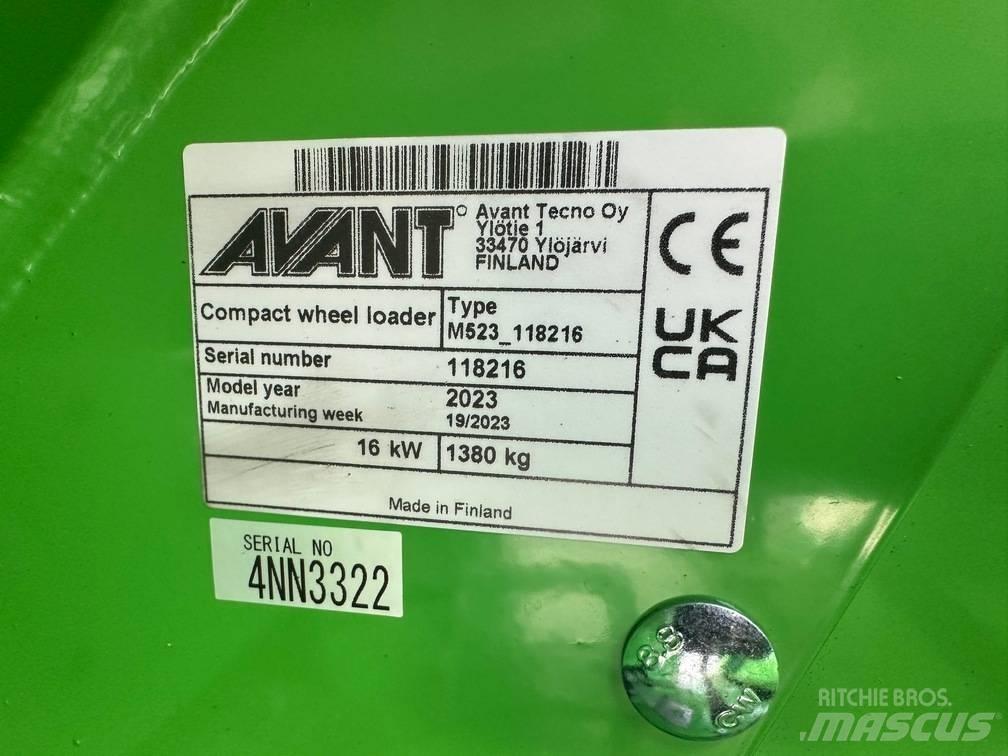 Avant 523 Knik- en schrankladers