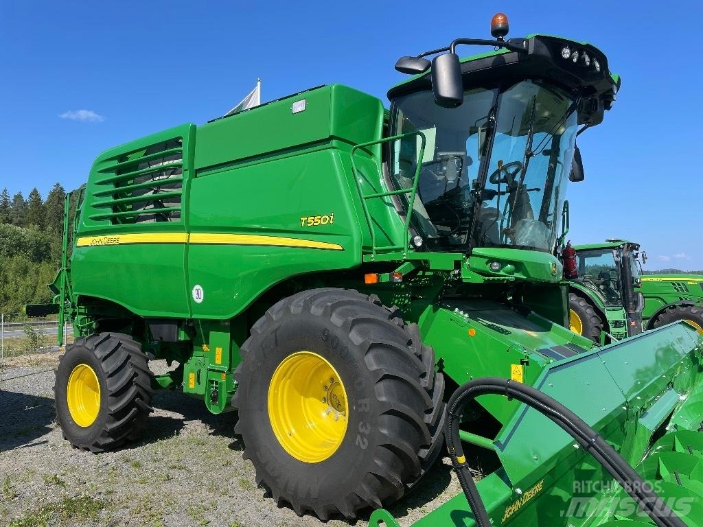 John Deere T 550 Maaidorsmachines