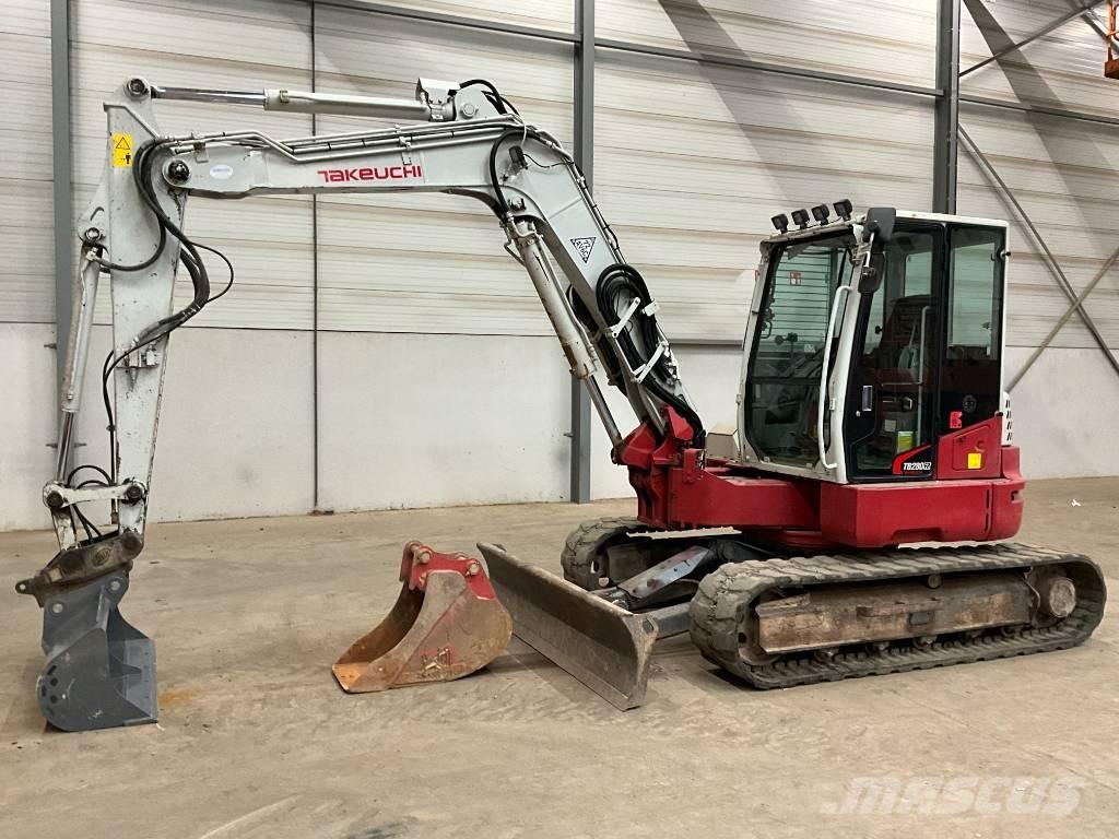 Takeuchi TB 280 FR Midigraafmachines 7t - 12t