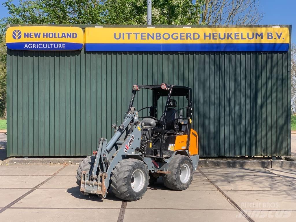 GiANT V 452 T Knik- en schrankladers