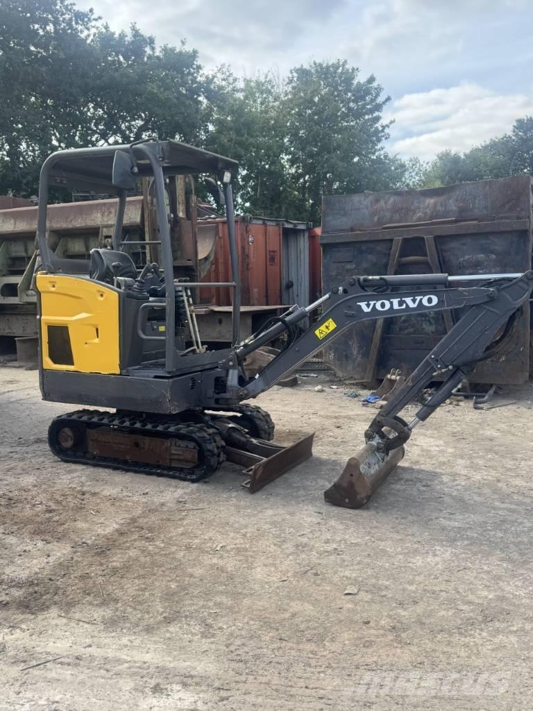 Volvo EC 15 Minigraafmachines < 7t