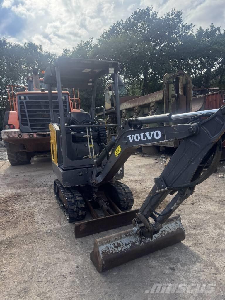 Volvo EC 15 Minigraafmachines < 7t