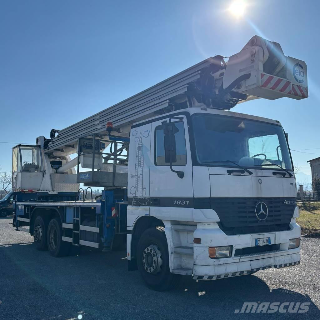 Cela TJ460 Auto hoogwerkers