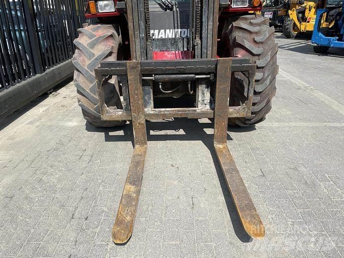 Manitou M30-4 Vorkheftruck voor zwaar terrein