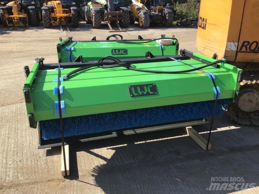 LWC 7FT 6INS Borstels