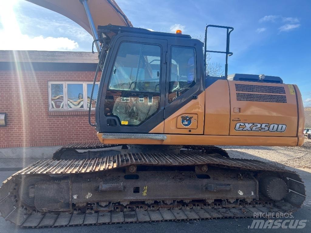 CASE CX 250 D Rupsgraafmachines