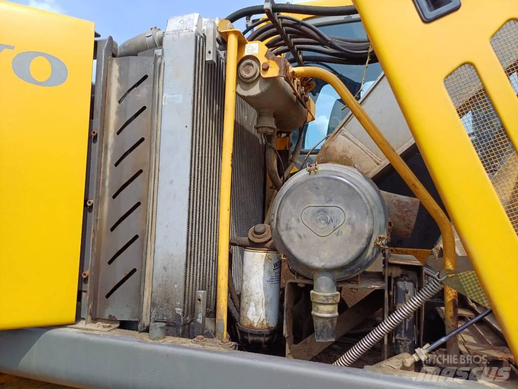 Volvo EW 160 B Wielgraafmachines