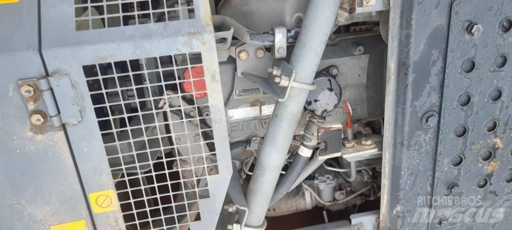 Hitachi ZX 250 LC-5 Rupsgraafmachines