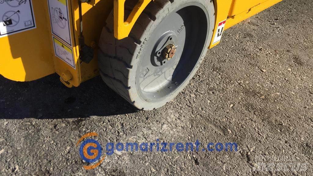 Haulotte Compact 8 Schaarhoogwerkers