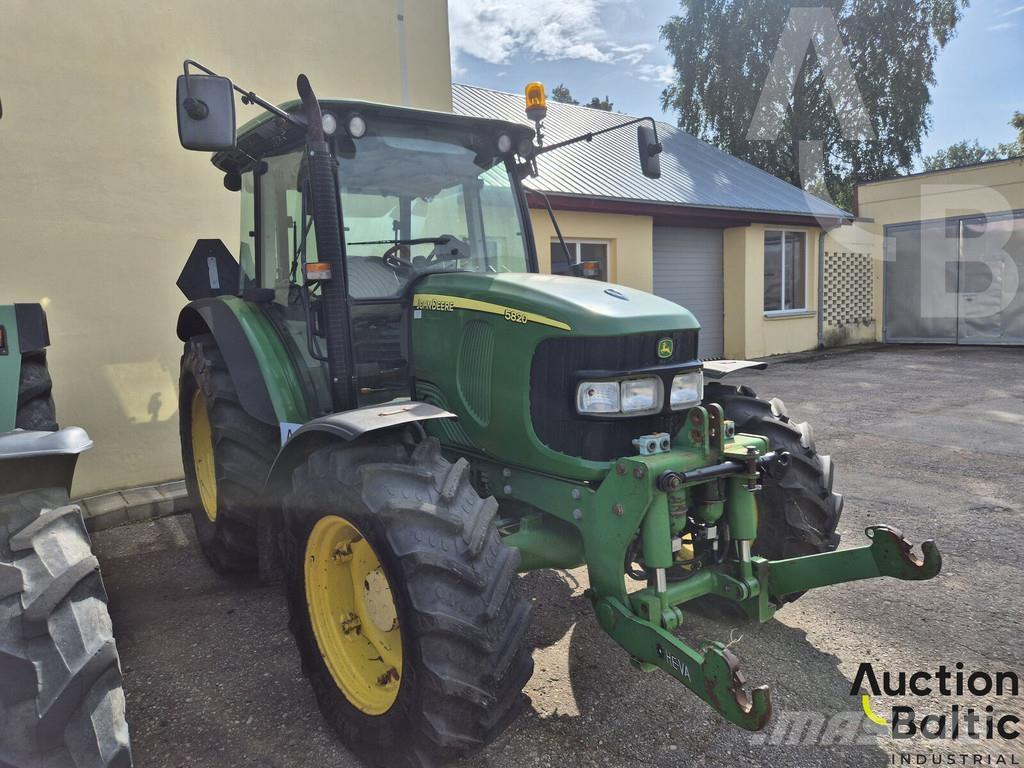 John Deere 5820 Tractoren