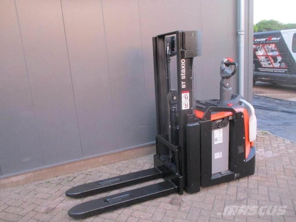 Toyota SPE200D Meerij pallettruck met platform