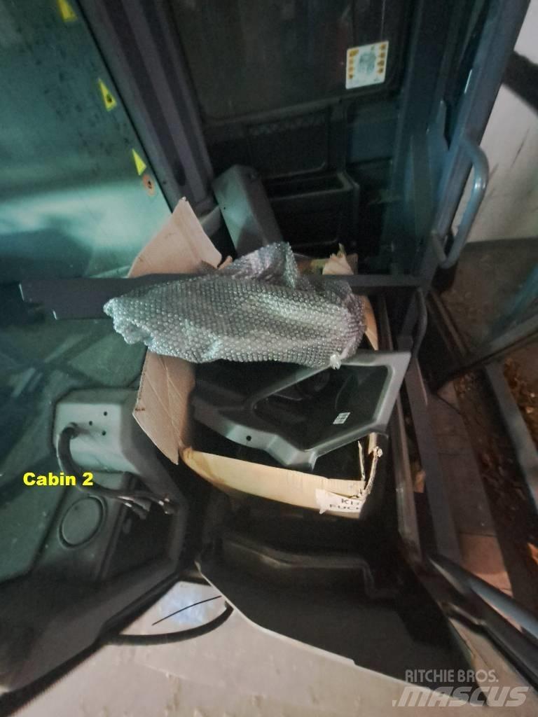 Fuchs F series Cabin Cabine en interieur