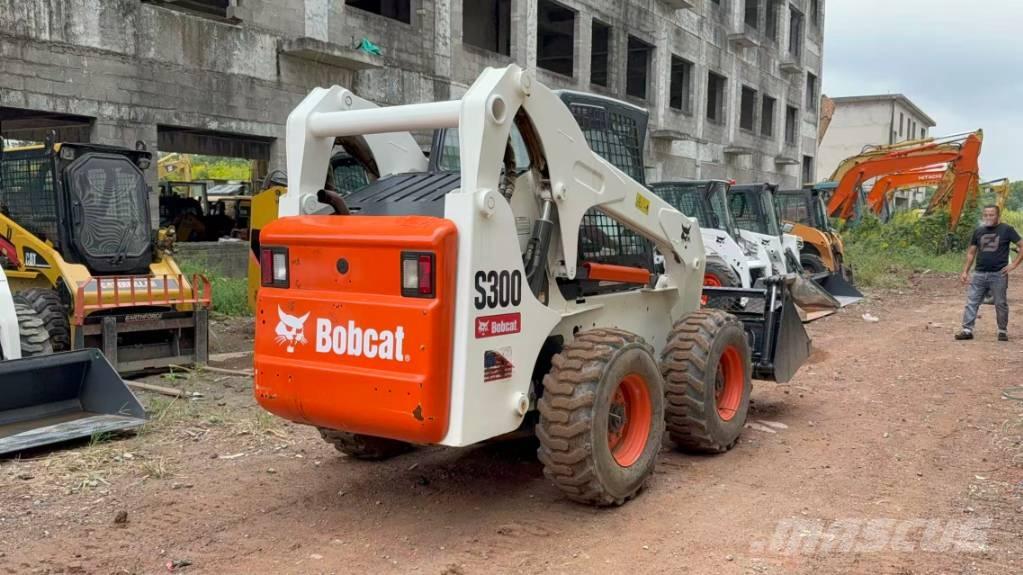 Bobcat S 300 Schrankladers