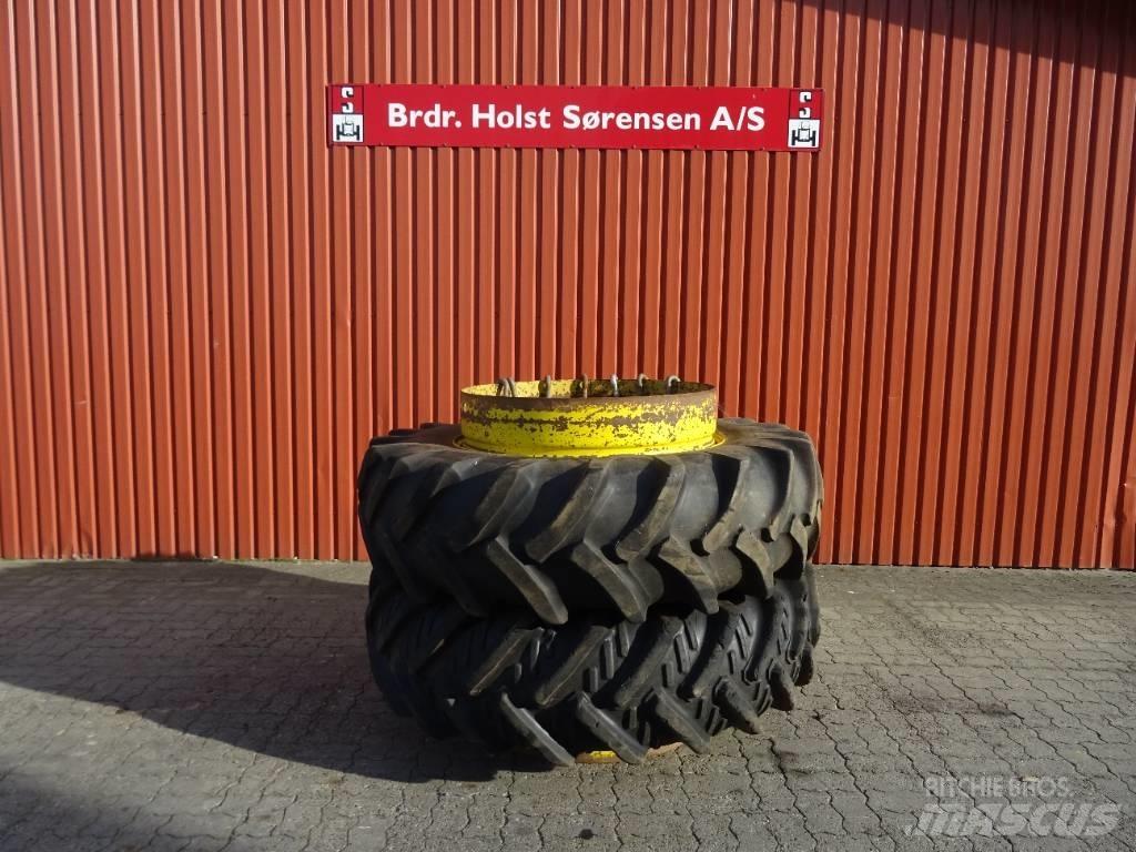 Goodyear 18.4-38 Banden, wielen en velgen