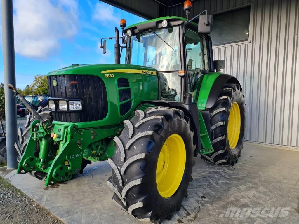 John Deere 6830 Tractoren