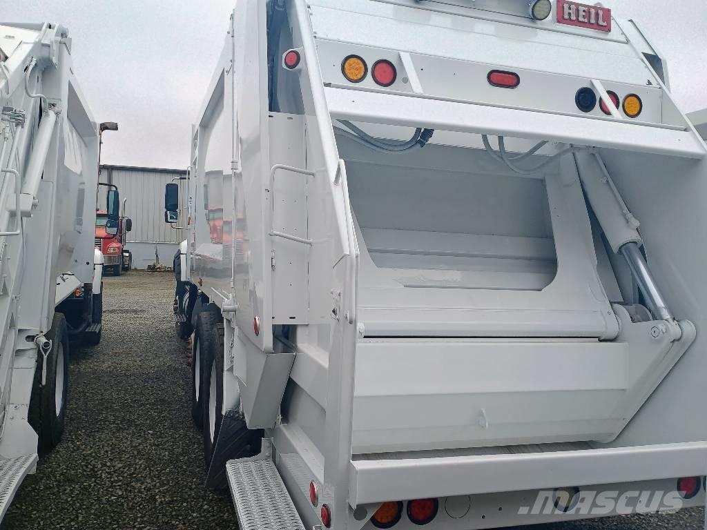 International SF667 Vuilniswagens