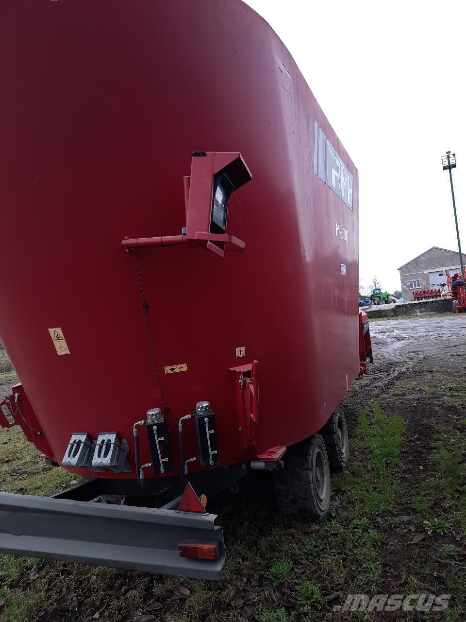 RMH Mixell 302 Feeders