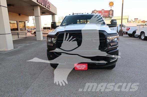 RAM 3500 HD Platte bakwagens