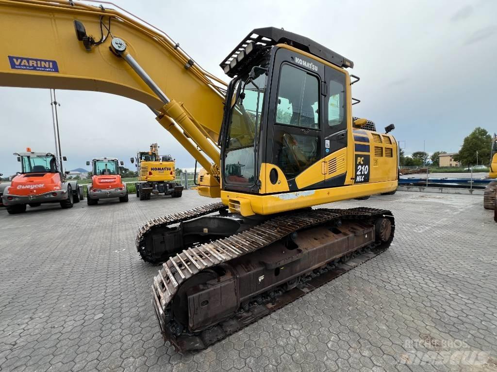 Komatsu PC210NLC-11 Rupsgraafmachines