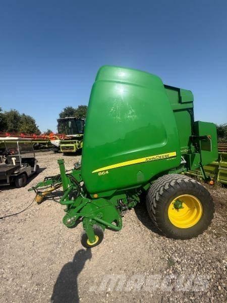 John Deere 864 Ronde-balenpersen