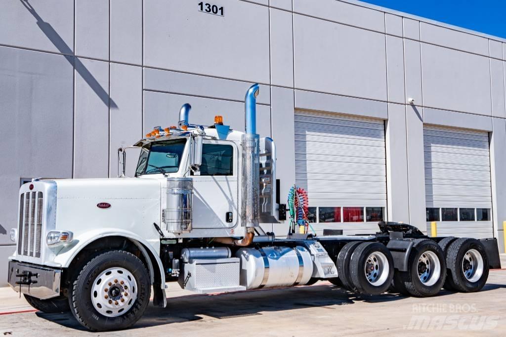 Peterbilt 388 Trekkers