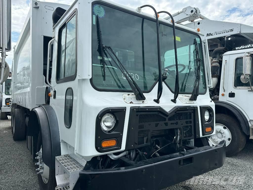 Mack MRU 633 Vuilniswagens
