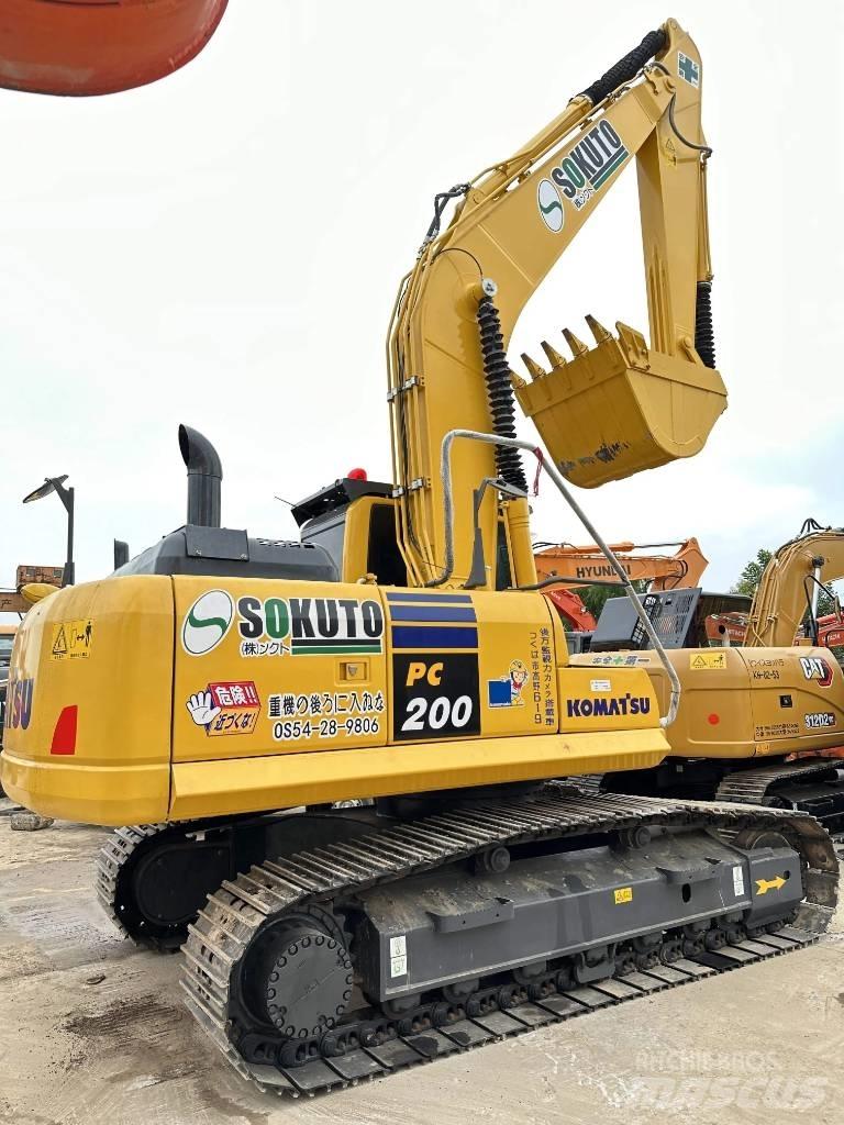 Komatsu PC 200-8 Rupsgraafmachines