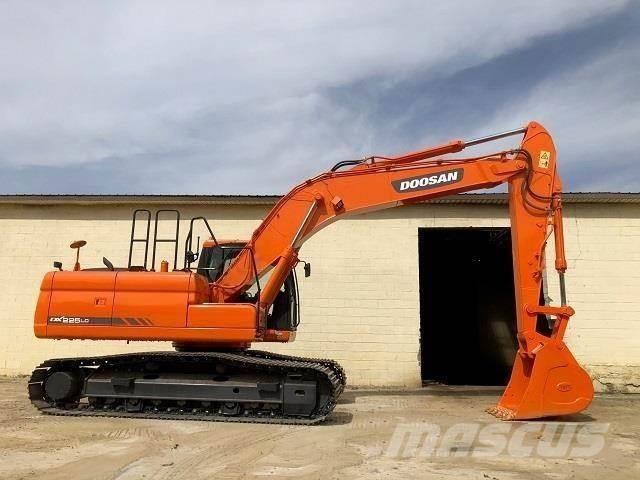 Doosan DX 225 Rupsgraafmachines
