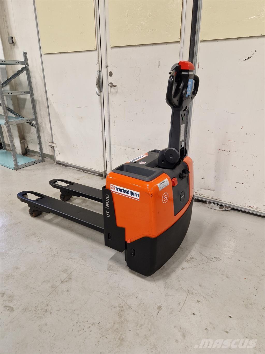 Toyota LWE130 Stapelaar meeloop