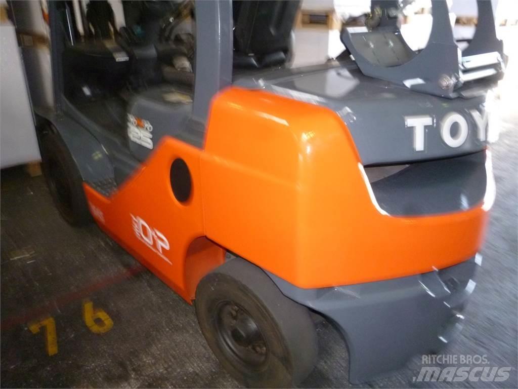 Toyota 02-8FGF25 LPG heftrucks