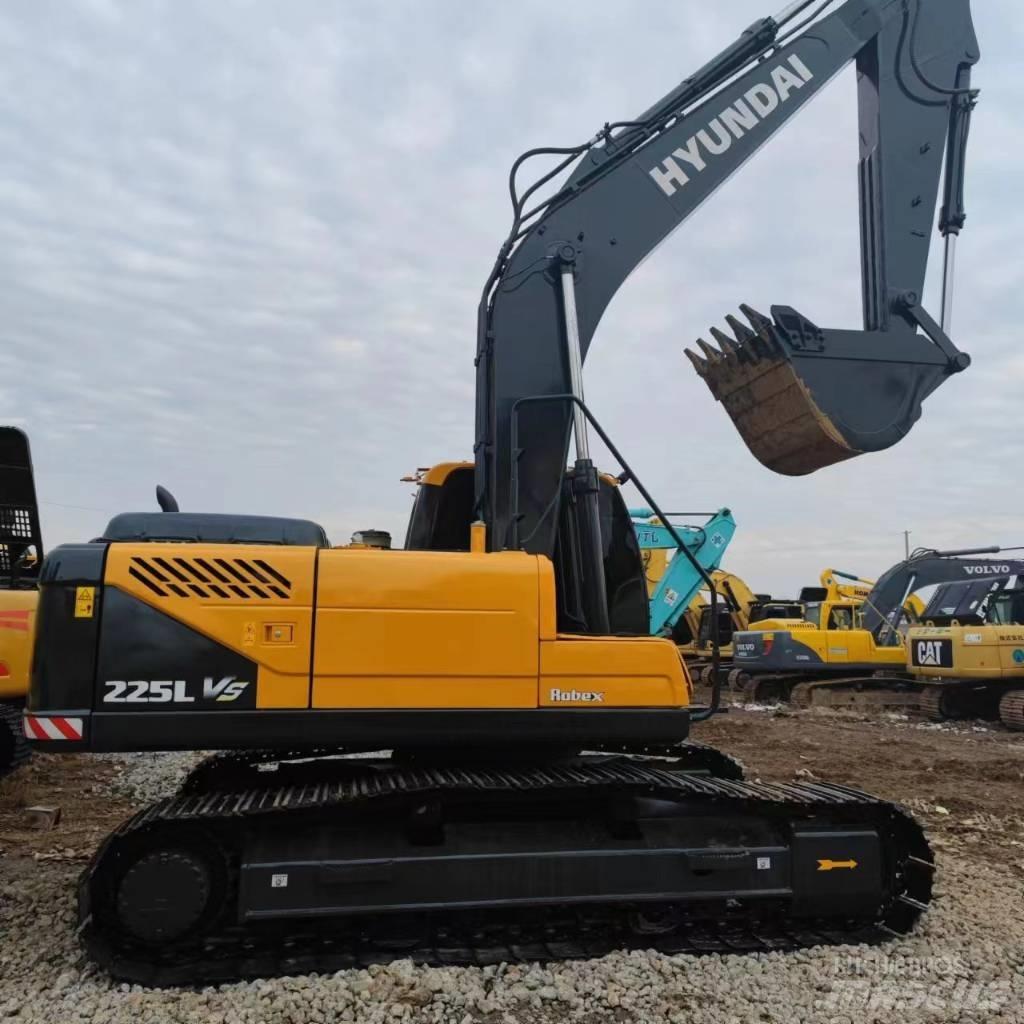 Hyundai 225VS Rupsgraafmachines