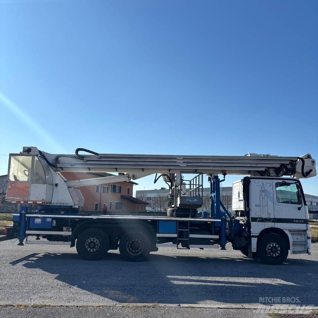 Cela Tj 460 Auto hoogwerkers