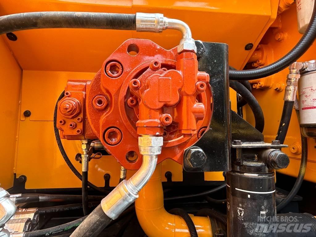 Hyundai 220-9S Rupsgraafmachines