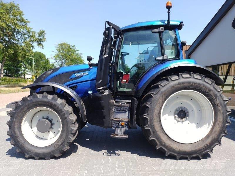 Valtra T194 A Tractoren