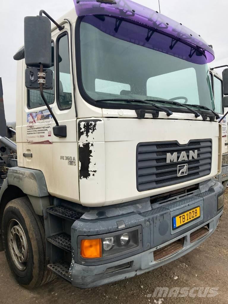 MAN FE 360 A Vrachtwagen met containersysteem