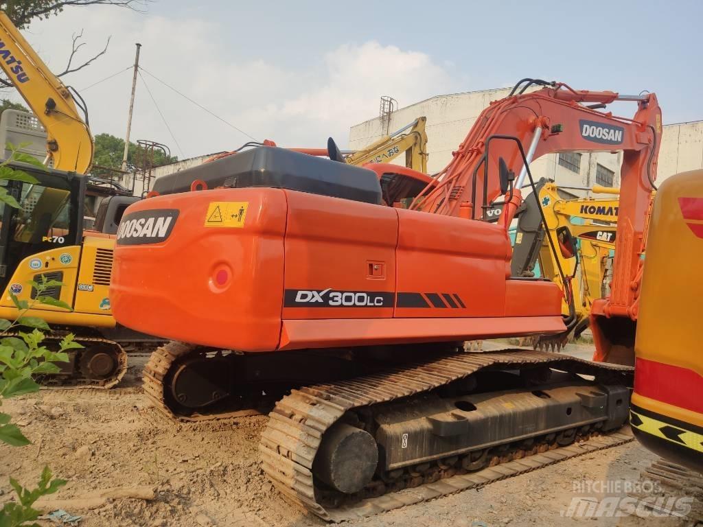 Doosan dx300 Rupsgraafmachines
