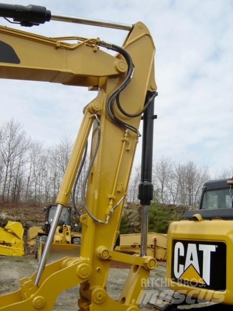 CAT 311F Rupsgraafmachines