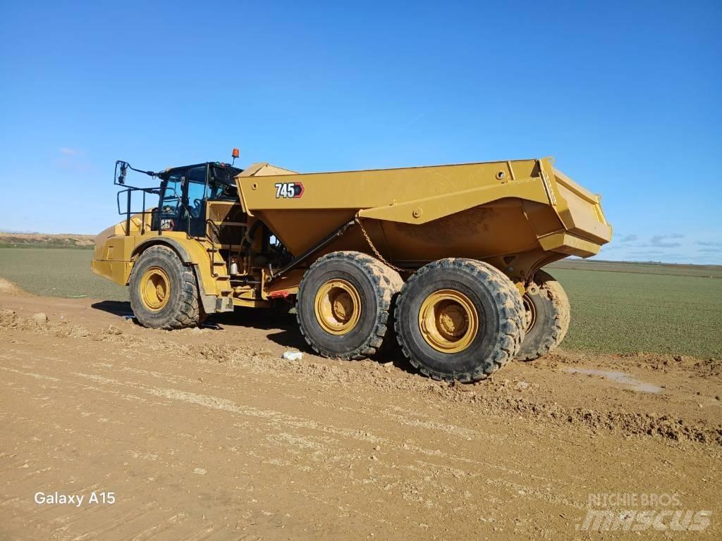 CAT 745 Knik dumptrucks