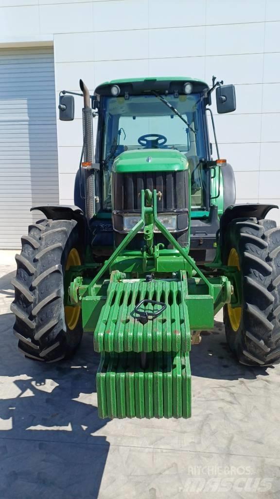 John Deere 6820 Tractoren