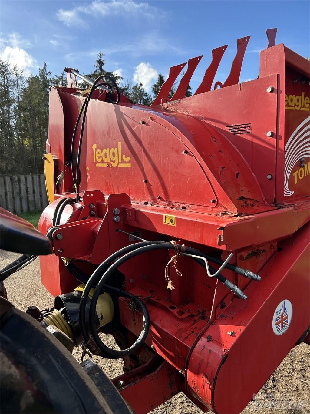 TEAGLE TOMAHAWK 808S Balenhakselaars, -snijders en -afwikkelaars