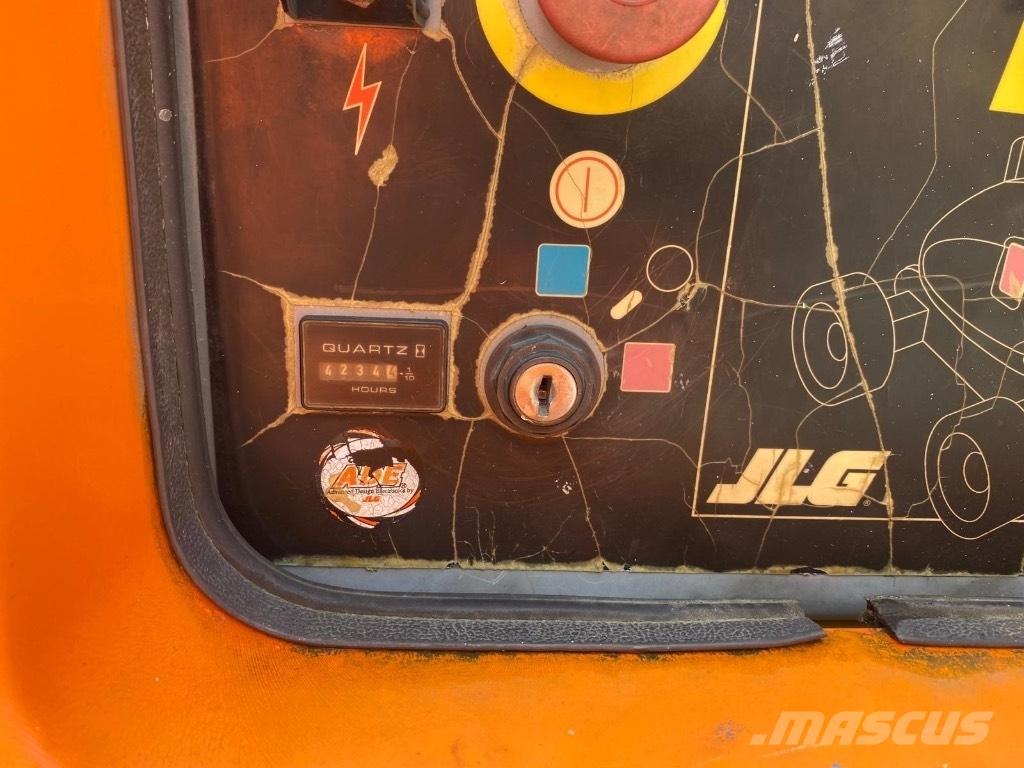 JLG 600 AJ Knikarmhoogwerkers