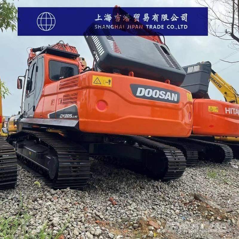 Doosan DX 225 Rupsgraafmachines