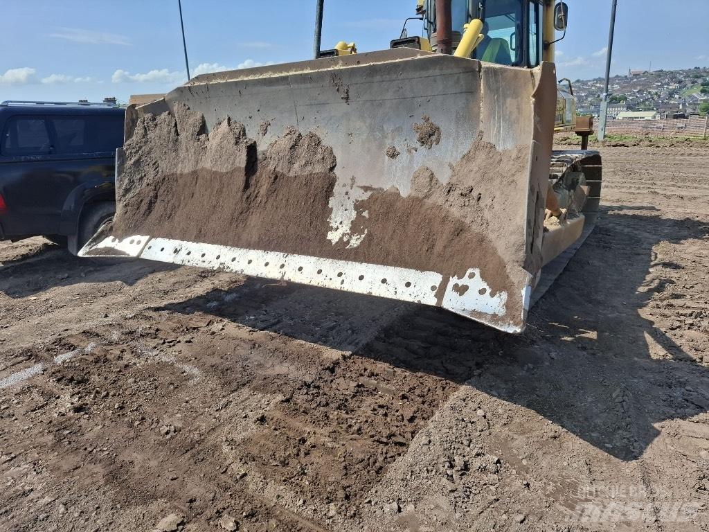 Komatsu D65x Rupsdozers