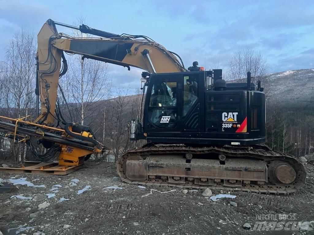 CAT 335 F L CR Surface drill rigs