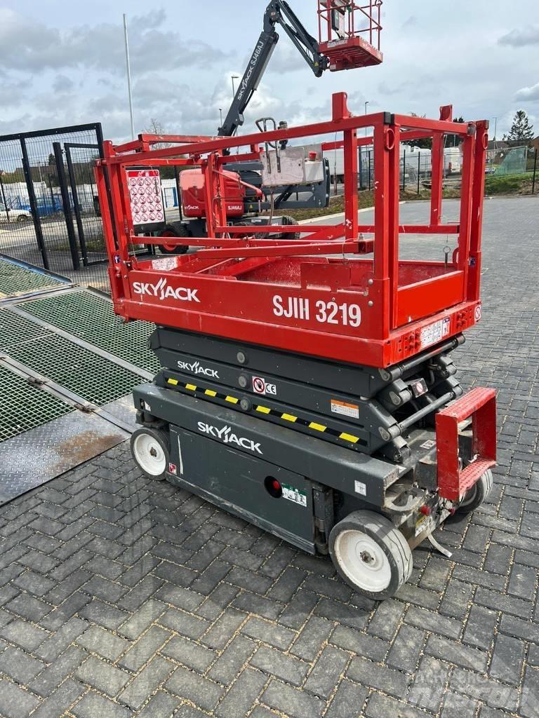SkyJack SJ 3219 Schaarhoogwerkers