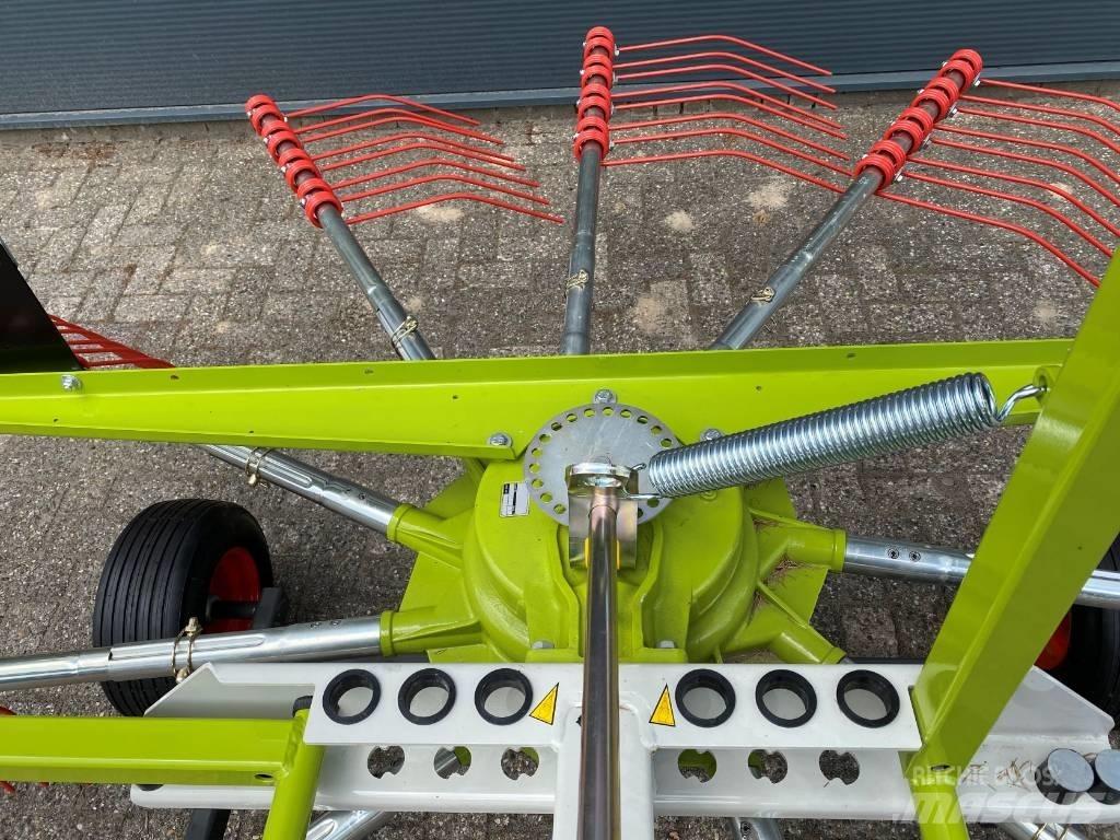 CLAAS liner 370 Zwadharken