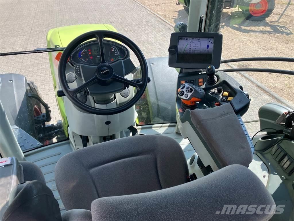 CLAAS AXION 870 Tractoren